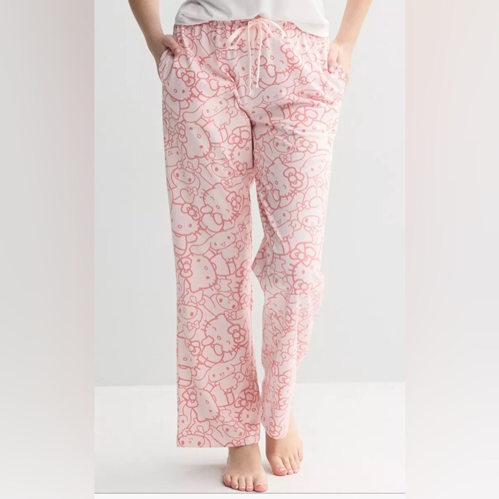 Hello Kitty Women's Large All-Over Print Bootcut Pajama Pants NEW